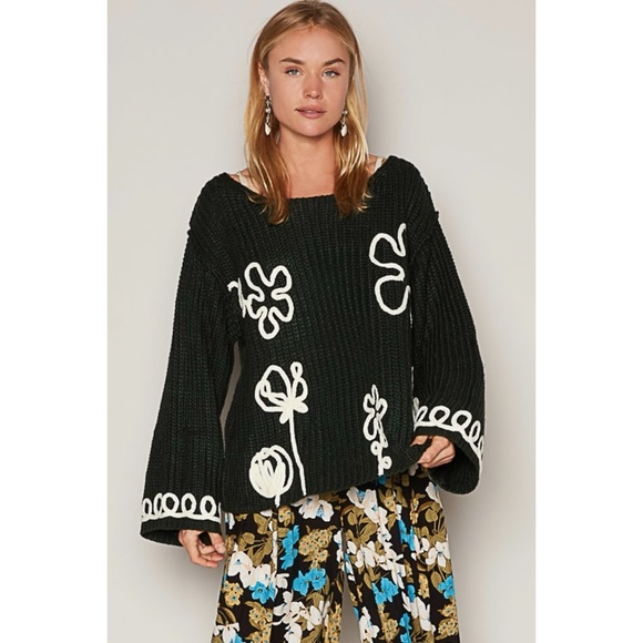 POL Dark Hunter Green Flower Doodle Oversized Sweater - Picture 7 of 11